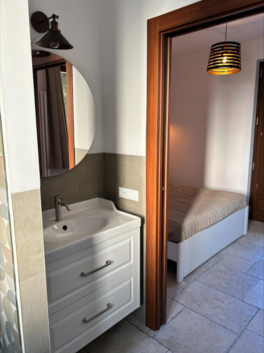 Others 3, B&B Antico Carrubo, Bari