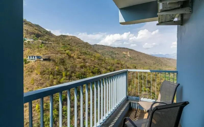Terrace/patio 5, The Hosteller Bam Rishikesh, Garhwal