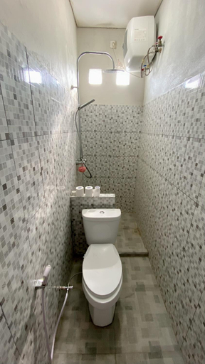 Bathroom 3, D' Jati Homestay , Badung