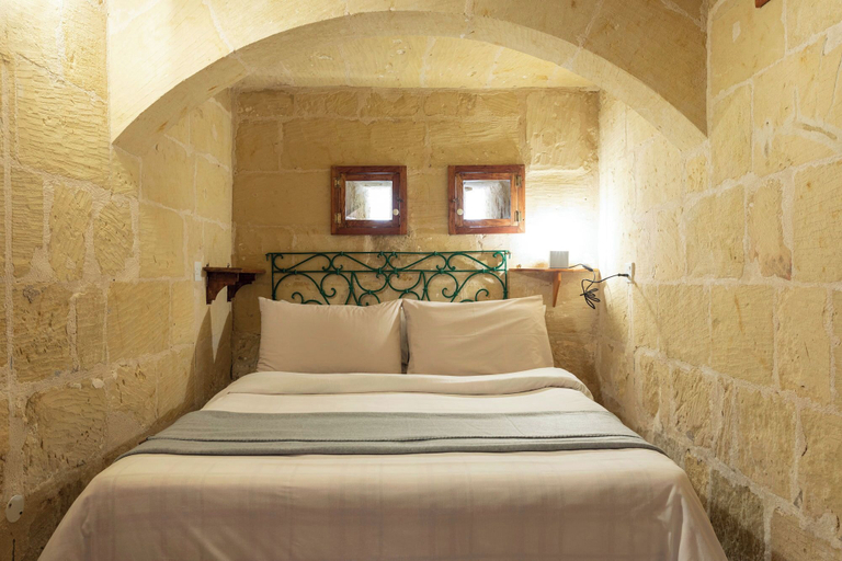 Bedroom 3, Ta' Nikola Farmhouse