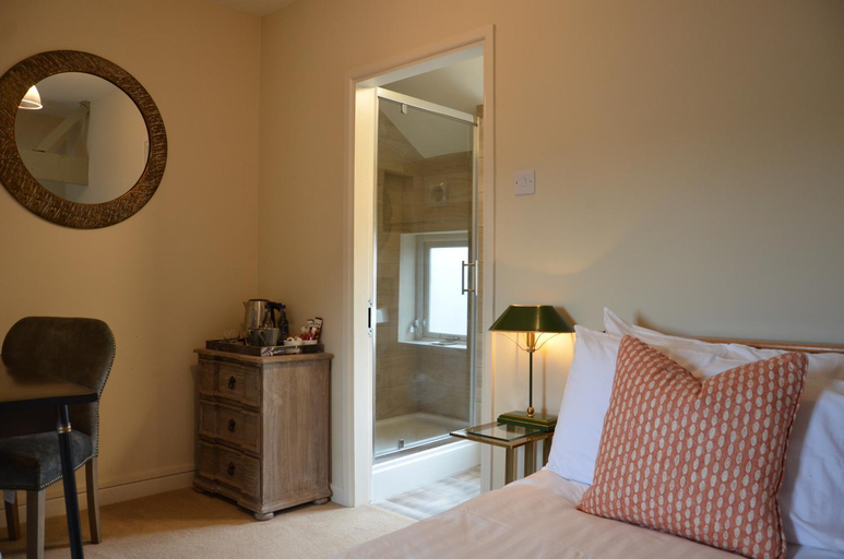 Bedroom 2, The Red Lion, Madley, Herefordshire