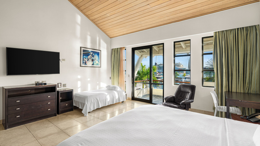 Room 4, The Moorings Yacht Club Hotel
