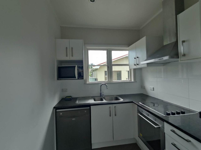 Others 5, 4 Double, 1 Single, 2 Sofa Beds, House A, Waitakere