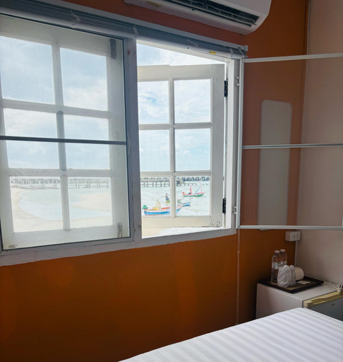 Bedroom 2, Karoon Sea View Lodge, Hua Hin