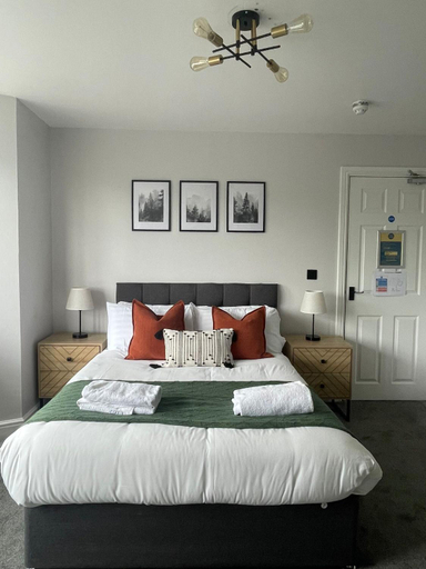 Bedroom 2, The Sydney Arms, Dorset