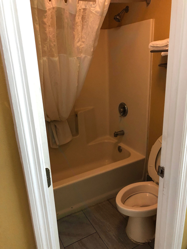 Bathroom 4, Baymont by Wyndham Selma, Dallas