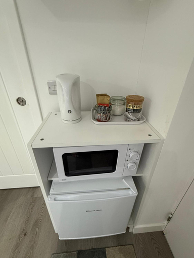 Others 2, Suite 5 En-suite Room with Independent Entrance, Edinburgh