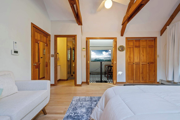 Room 3, The House on Cranberry For 8, York