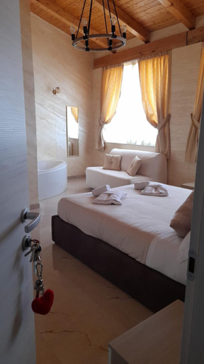 Bedroom 2, Golden house sicily, Catania
