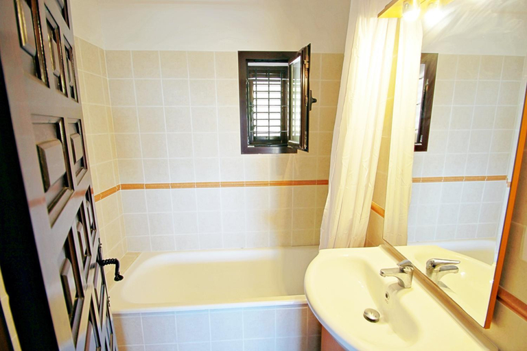 Bathroom, Droomland - sea view villa with private pool in Moraira, Alicante