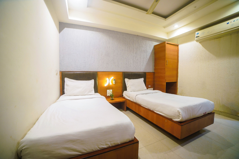 Room 2, Johri Regency, Bhopal