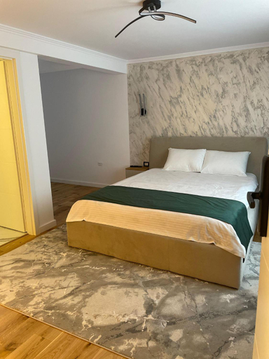 Bedroom 2, Dendy, Brezoi