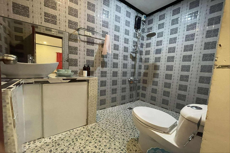 Bathroom 5, ジュエリー リゾート アンド ヴィラズ タガイタイ, Silang