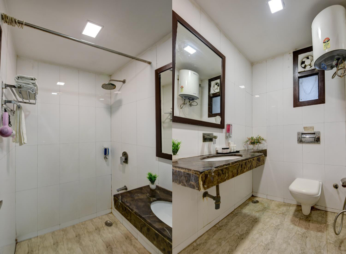 Bathroom 5, Qotel Hotel AT Residency Kaushambi, Gautam Buddha Nagar
