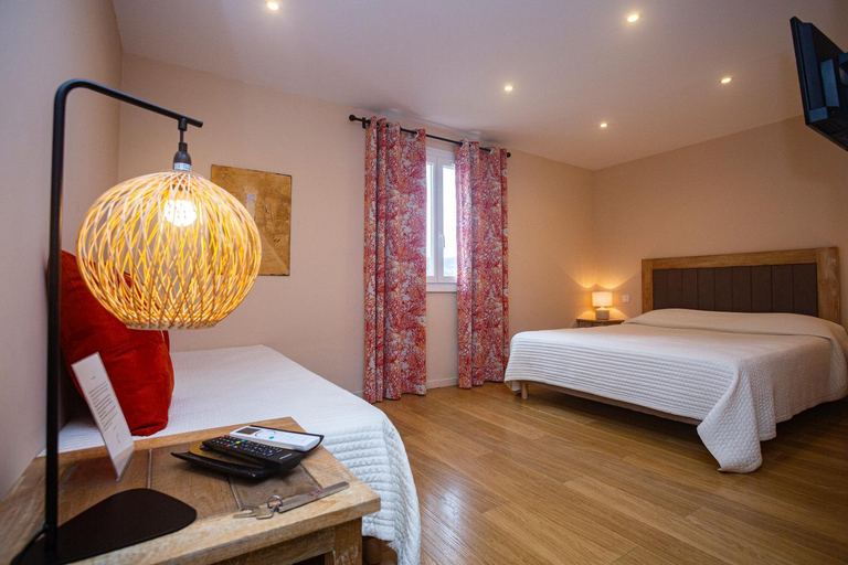 Bedroom 3, Hotel Cesario, Haute-Corse