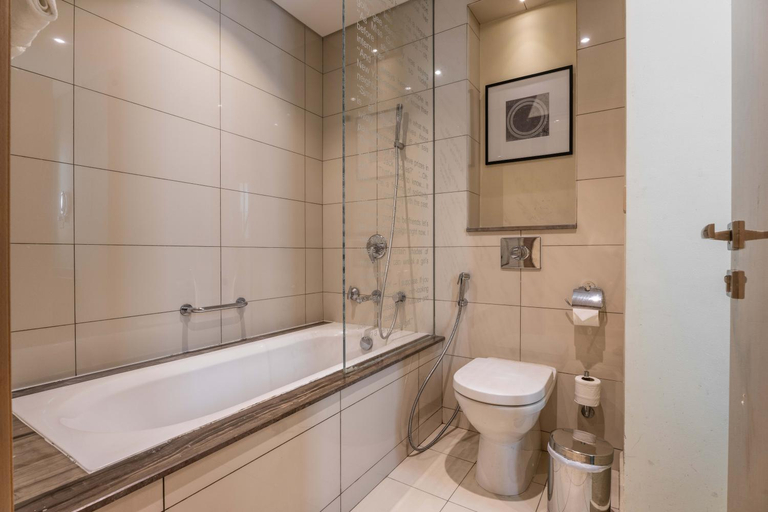 Bathroom 4, ALiving Supreme 2BR in Paramount DAMAC towers 6206, Dubai