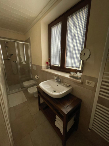 Others 3, B&B La Grave, Bari