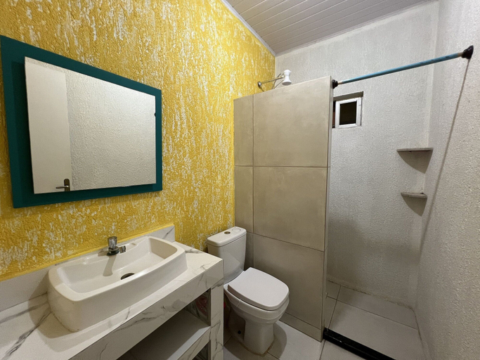 Bathroom 4, AP 30 Especial Residencial Solavir, Bombinhas