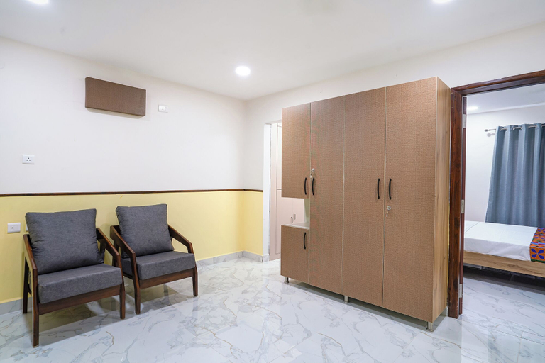Room 2, Fabhotel Embassy Tribe, Hyderabad