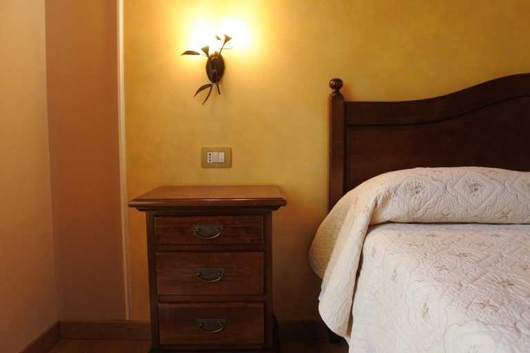 Bedroom 3, Affittacamere"Il Portale", Potenza