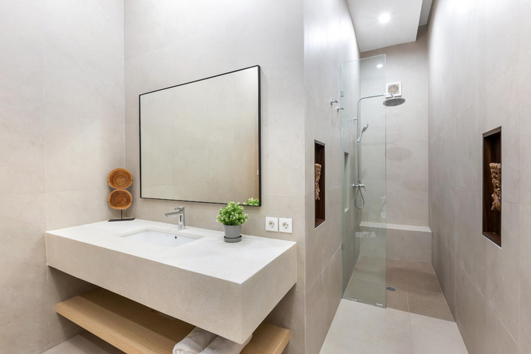Bathroom 5, Kerta Mani Canggu, Badung