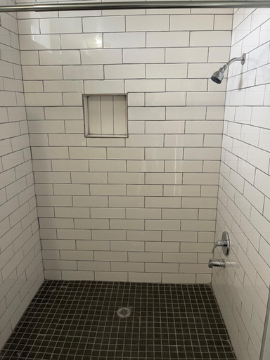 Bathroom 5, Rocky Inn Motel, Los Angeles
