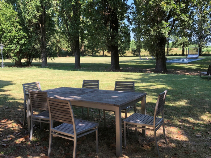 Others 4, Villa Dom, Piacenza