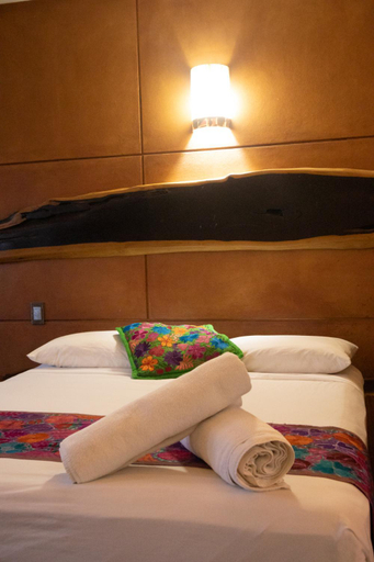Bedroom 3, Madre Tierra Hotel, Dist. Pochutla