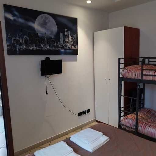 Room 3, B&B linate, Milano