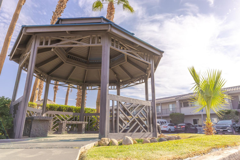 Exterior & Views 2, Brawley Inn, Imperial