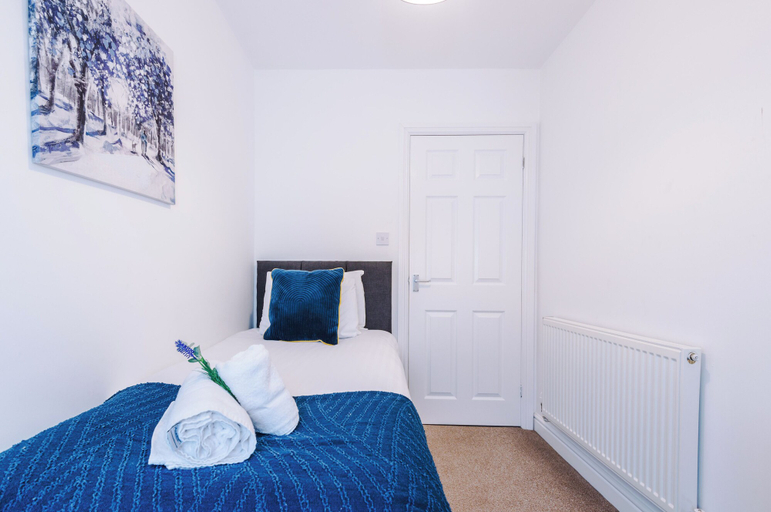 Room 3, 274a Walthall Street, Cheshire East