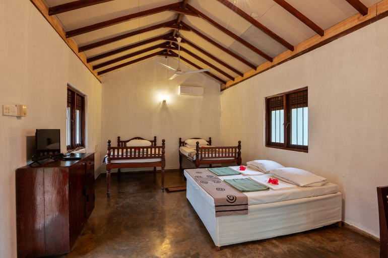 Bedroom 3, Wild Escape, Buttala