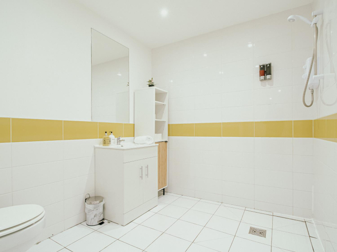 Bathroom 2, City Center Studio Apartments By AVO Apartments Sheffield, Sheffield