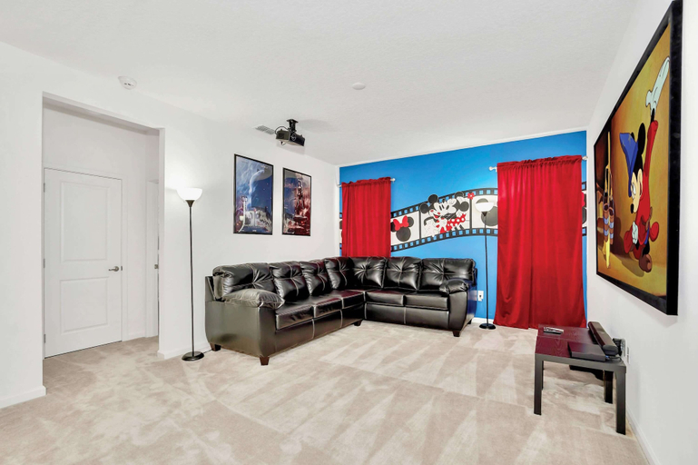 Interior 2, Waterfront Family Mansion w Bbq, Games Room & Pool, Osceola
