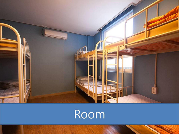 Bedroom 2, Busan Sukbak Dot Com Guest House, Dong