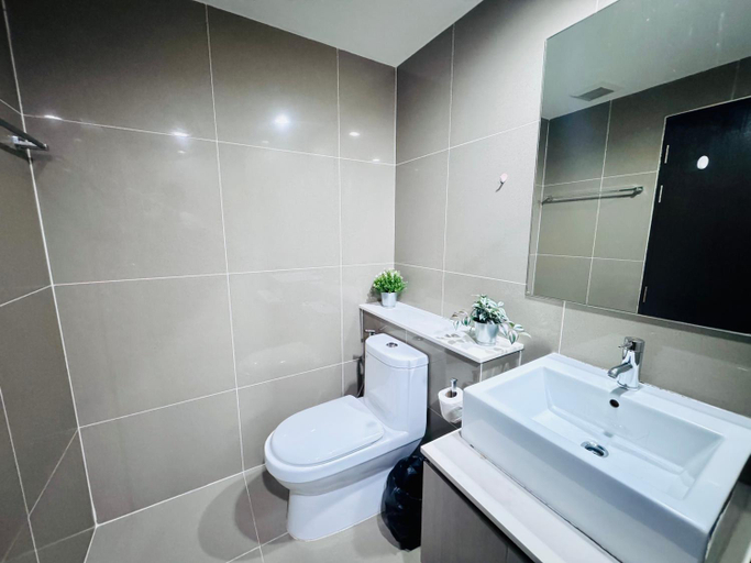 Bathroom 4, Centrio By Suttirak, Phuket Island