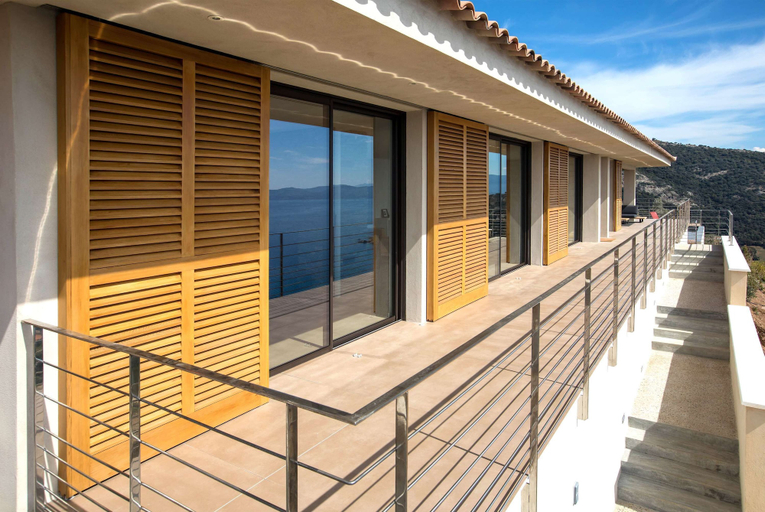 Room 5, Luxurious Architect-designed Property Pool sea View, Corse-du-Sud