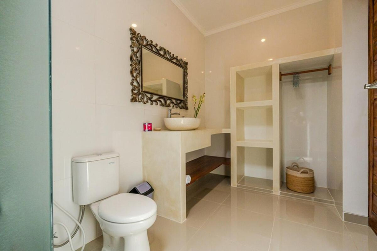 Bathroom 4, Pondok Rahayu, Gianyar