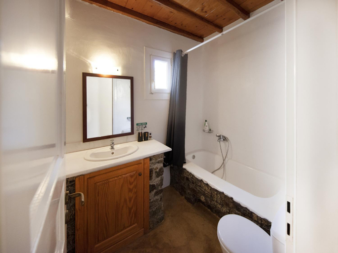 Bathroom 4, Villa in Mykonos near Agios Sostis Beach, South Aegean