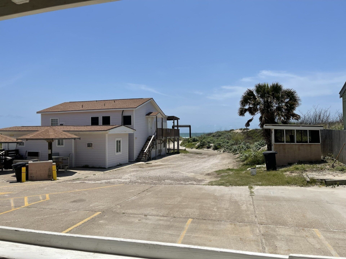 Property grounds 3, Beachgate Condo Suites And Hotel 217+218+219 3 Bedroom Condo, Nueces
