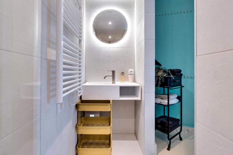 Bathroom 3, Hotel Watertoren West, Groningen