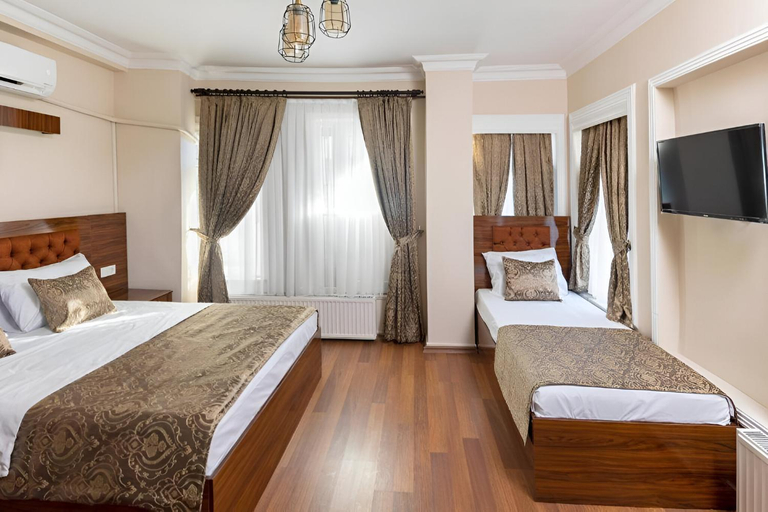 Bedroom 3, Grey House, Fatih