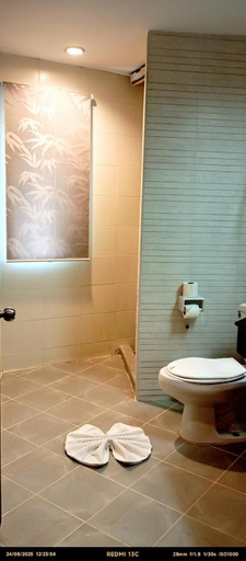 Bathroom 3, Sea Star House, Mueang Krabi