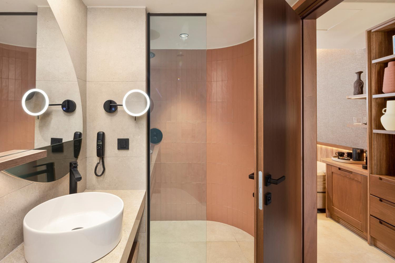 Bathroom 5, Apollo Palace, Ionian Islands