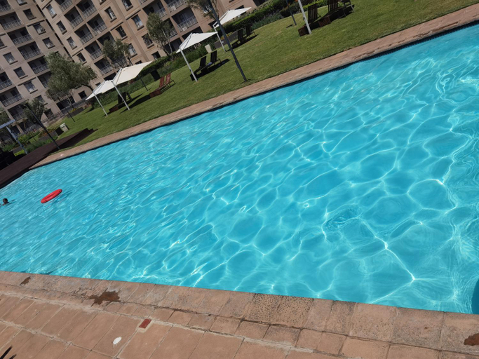 Sport & Beauty 2, Prestige Apartments Sandton at Westpoint, City of Johannesburg