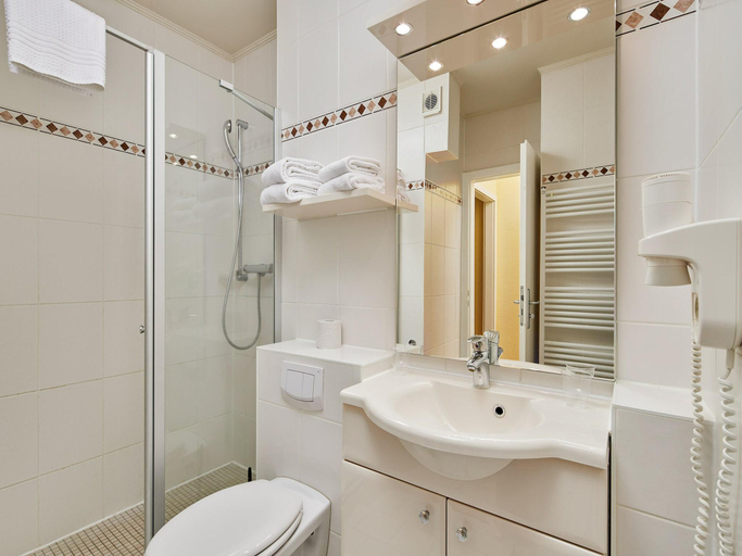 Bathroom 3, Appartements im Freizeitpark Weissenhauser Strand, Ostholstein