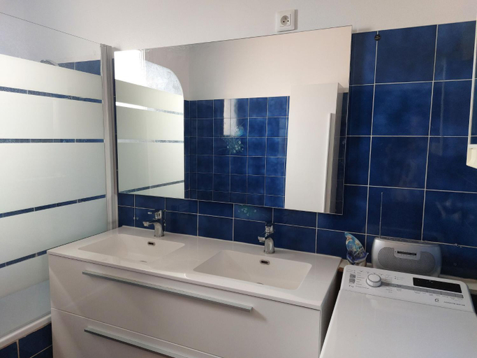 2, Holiday Home Ste Claire by Interhome, Var