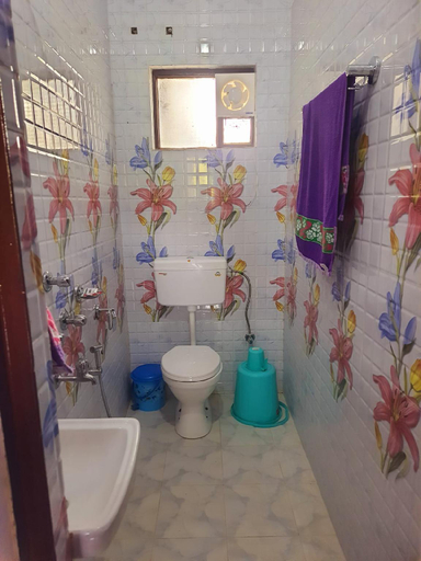 Bathroom 3, Green Villa kashi , Varanasi