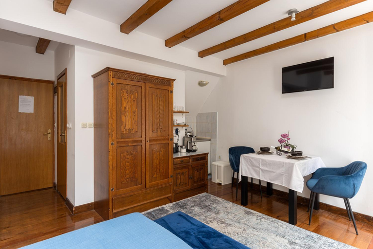 Bedroom 2, Apartment Taura - Studio Apartment with Balcony and Old City View, Dubrovnik