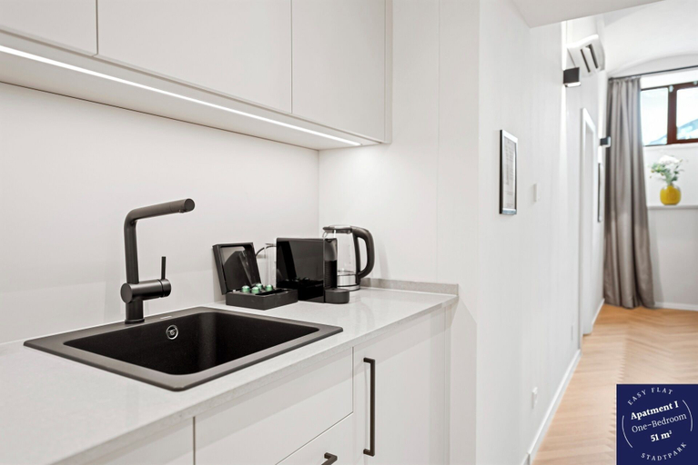Private kitchen 4, easy-flat Stadtpark - Premium AC Apartments, Wien